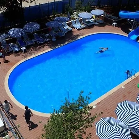 Aperion Beach Kızılot