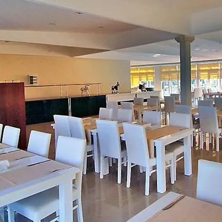 Aperion Beach Kızılot