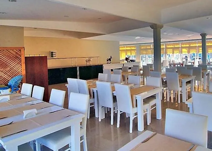 Aperion Beach Kızılot